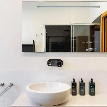 Colored And Spacious Flat Close To Navigli By Easylife Milan Exterior photo